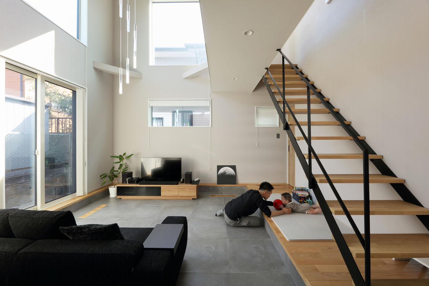 アサヒアレックス 【38.5坪｜2550万円｜ピットリビング】居住空間の温熱環境にこだわった高性能デザインハウスの建築実例画像2