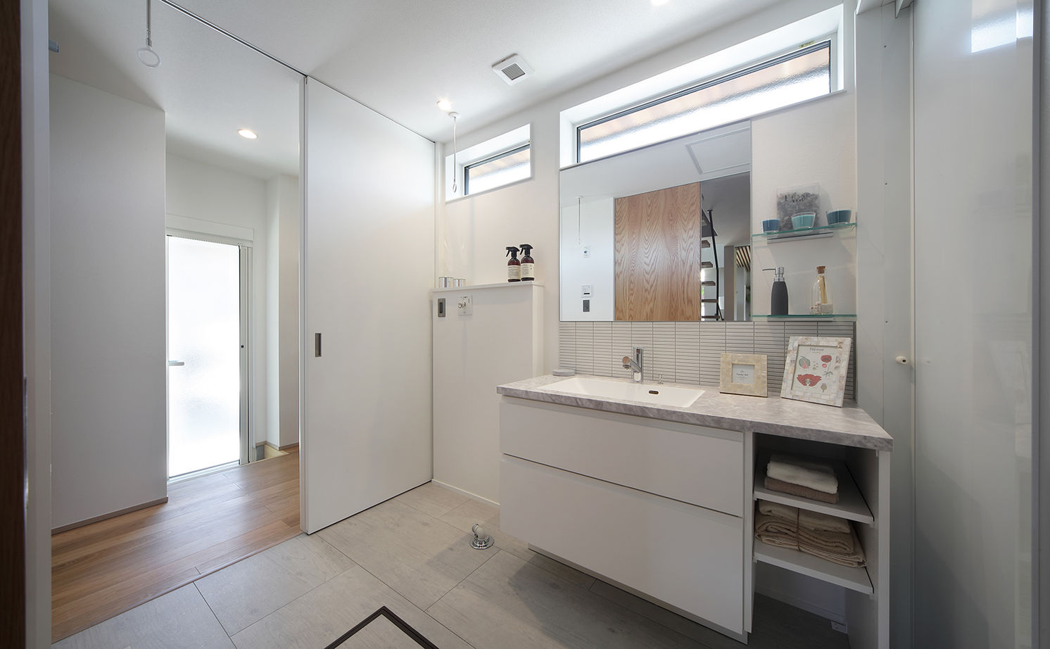 アサヒアレックス 【2860万円｜太白区｜ピットリビング】飽きのこないデザインに囲まれて、ずっと変わらない住み心地を楽しむの建築実例画像13