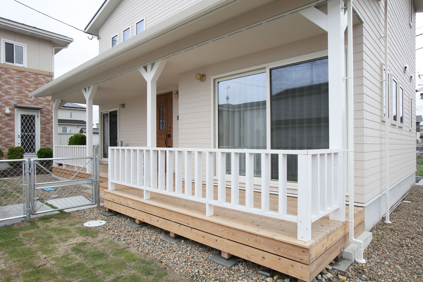 アサヒアレックス 【34坪｜2340万円｜吹き抜け】毎日を楽しくするサーファーズハウスの建築実例画像2