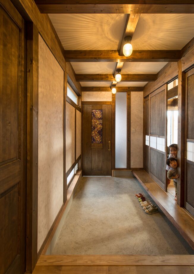 綿半林業 【4000万円/ひのき/234m2】レトロモダン&アンティークがテーマのひのきの家の建築実例画像9