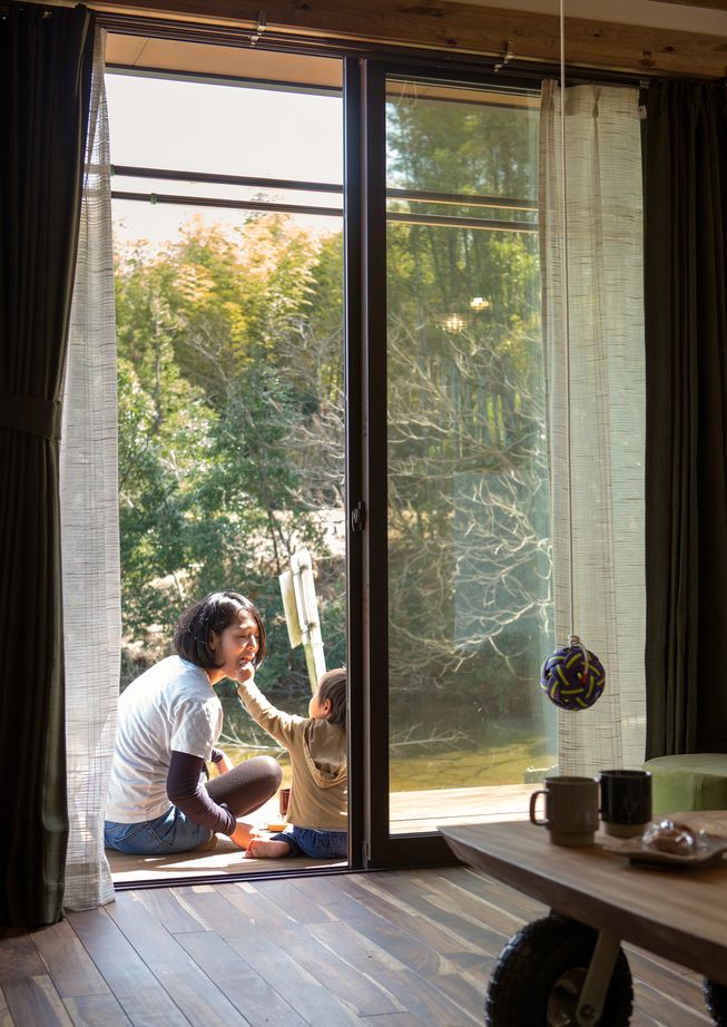 綿半林業 【1950万円/ひのき/間取り有】ボルダリングなど遊びゴコロが詰まった土間キッチンと薪ストーブのある家の建築実例画像17