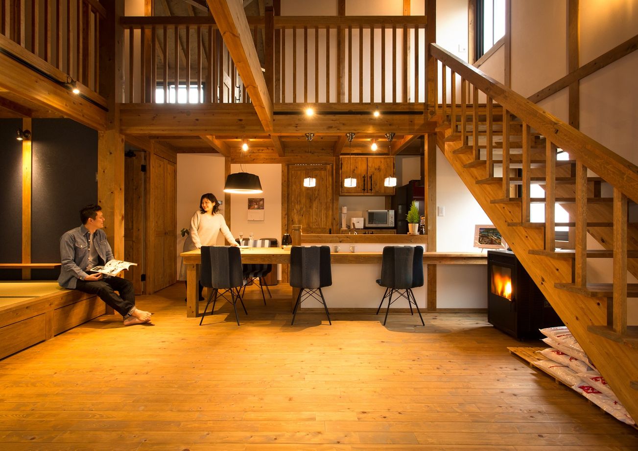 綿半林業 【1887万円/ひのき/図面有り】お家時間が楽しい!ペレットストーブが温かい和モダンの家の建築実例画像6