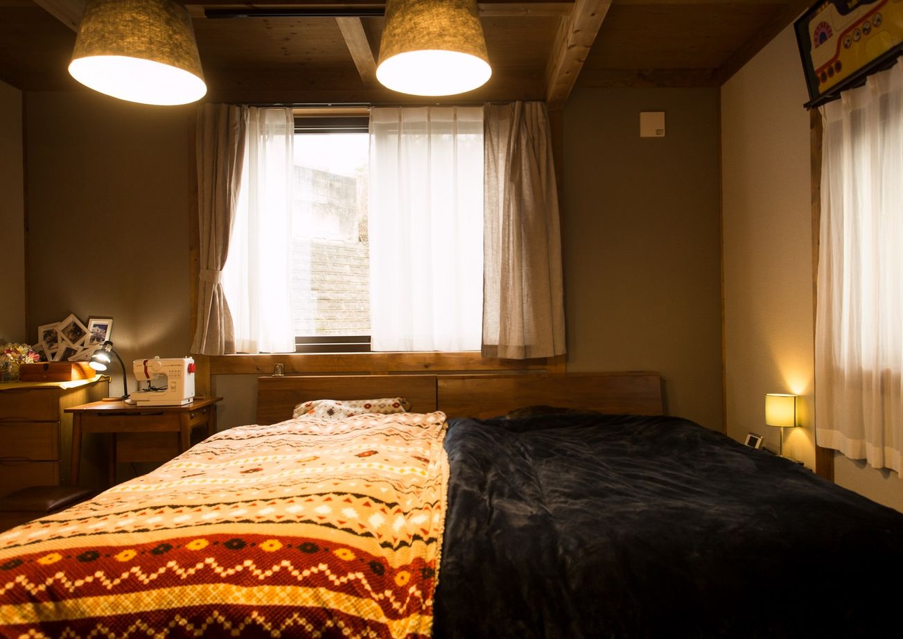 綿半林業 【1887万円/ひのき/図面有り】お家時間が楽しい!ペレットストーブが温かい和モダンの家の建築実例画像9