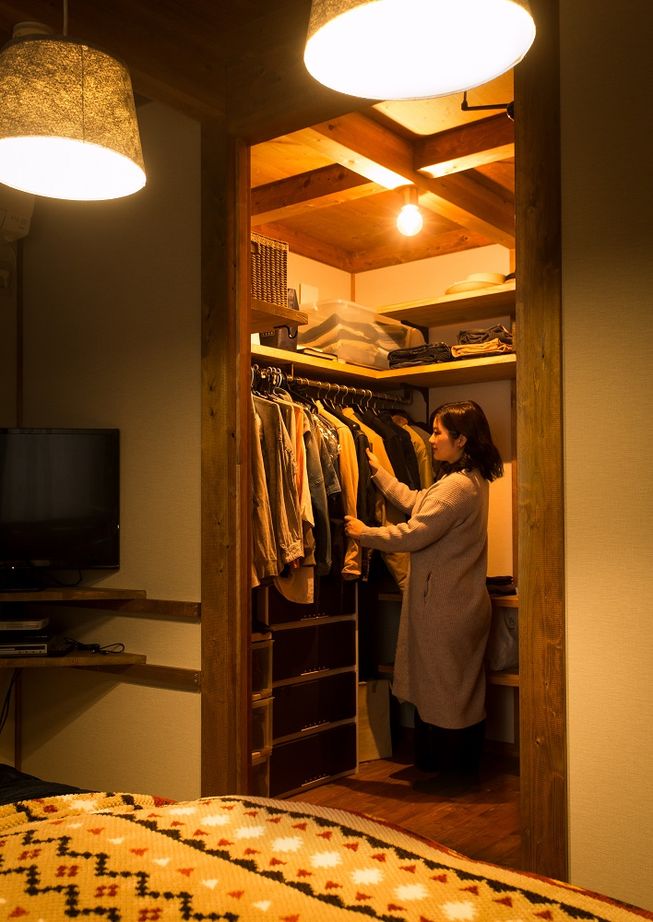 綿半林業 【1887万円/ひのき/図面有り】お家時間が楽しい!ペレットストーブが温かい和モダンの家の建築実例画像11