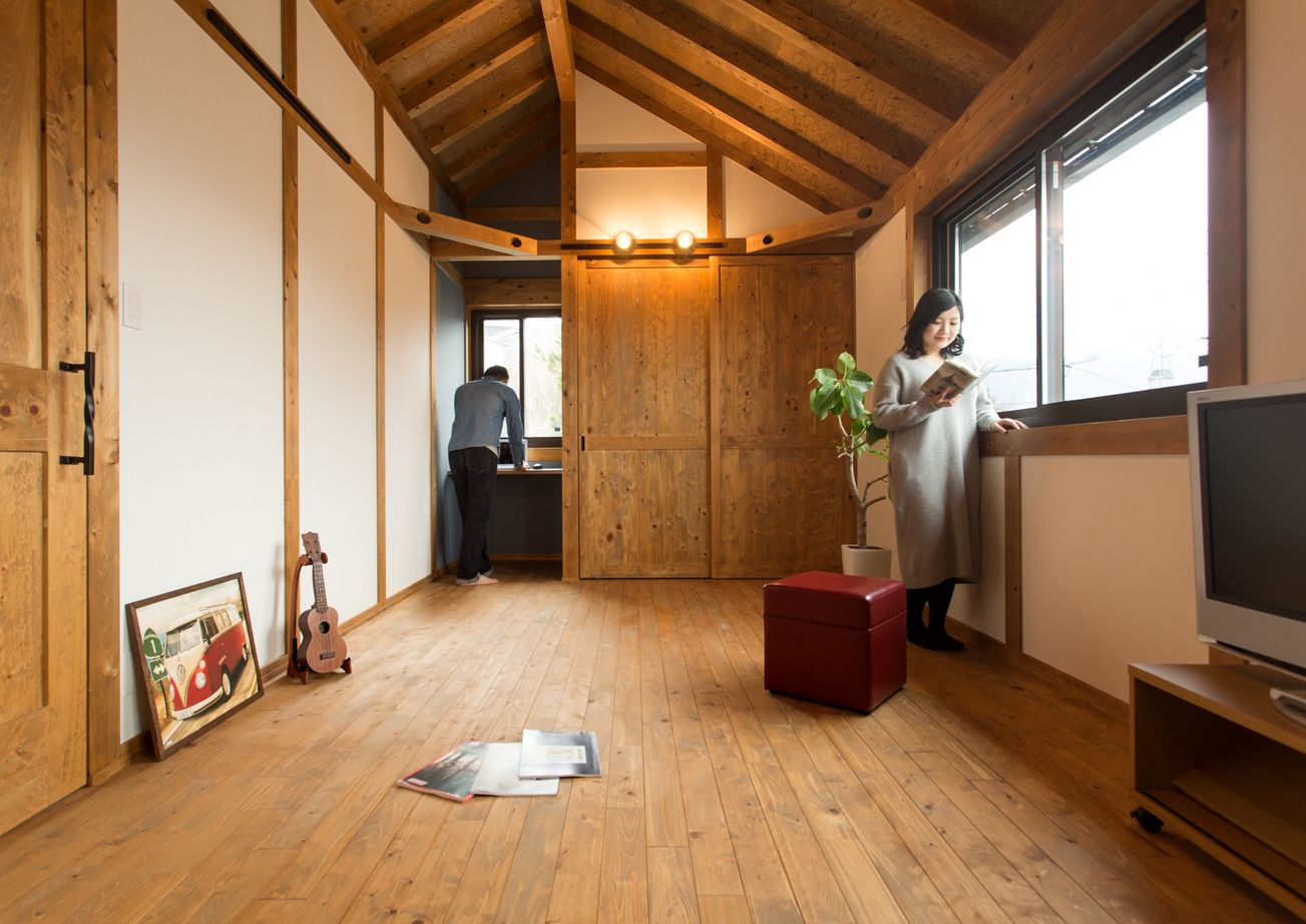 綿半林業 【1887万円/ひのき/図面有り】お家時間が楽しい!ペレットストーブが温かい和モダンの家の建築実例画像12