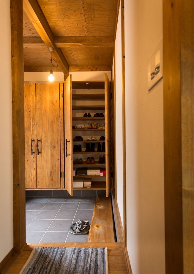 綿半林業 【1887万円/ひのき/図面有り】お家時間が楽しい!ペレットストーブが温かい和モダンの家の建築実例画像15