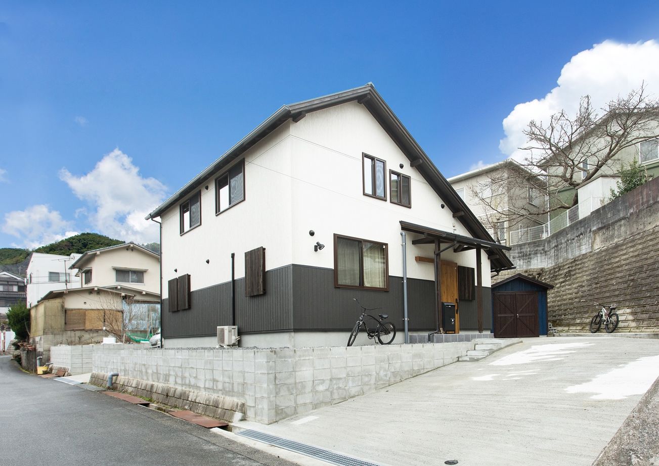 綿半林業 【1887万円/ひのき/図面有り】お家時間が楽しい!ペレットストーブが温かい和モダンの家の建築実例画像18