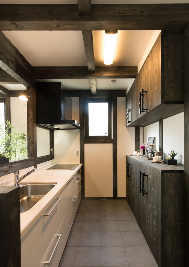 綿半林業 【1000万円台/ひのき/間取り有】和風旅館の風情あふれる隠れ書斎のある古民家風の家の建築実例画像4