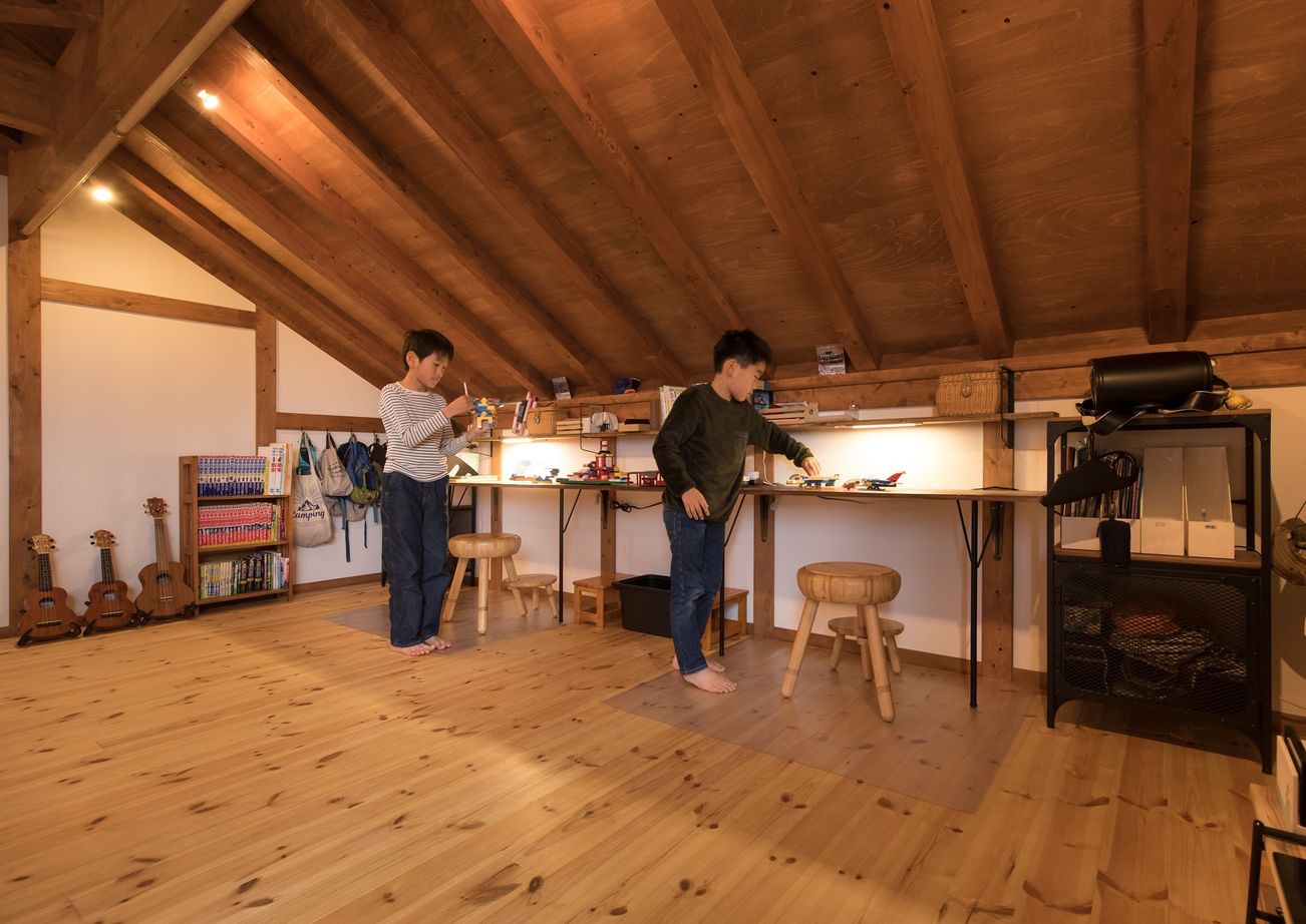 綿半林業 【2000万円台/ひのき】造作家具で空間を有効活用。キッズも愛犬も大満足の二世帯の家の建築実例画像9