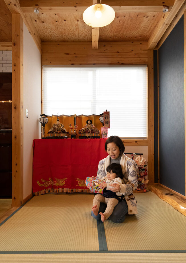 綿半林業 【リビング土間/39坪/1950万円】おうちキャンプも楽しいアウトドア大好き家族の家の建築実例画像5