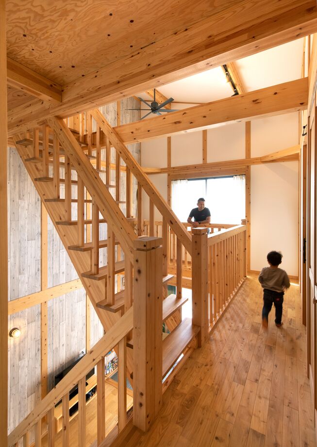 綿半林業 【リビング土間/39坪/1950万円】おうちキャンプも楽しいアウトドア大好き家族の家の建築実例画像6