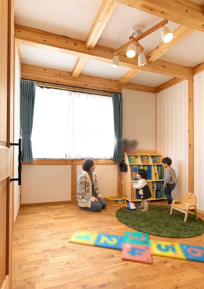 綿半林業 【リビング土間/39坪/1950万円】おうちキャンプも楽しいアウトドア大好き家族の家の建築実例画像7