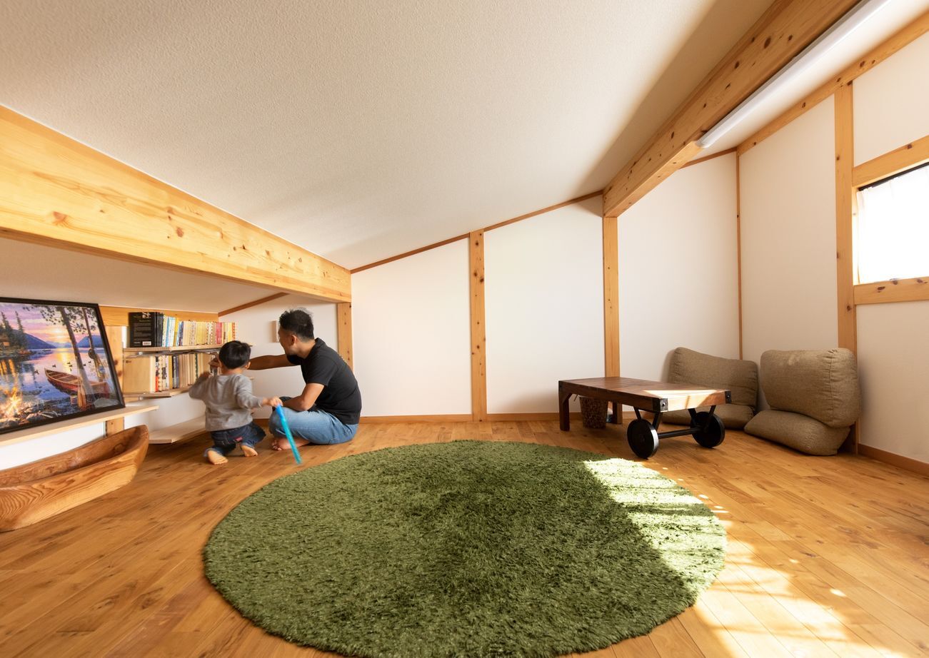 綿半林業 【リビング土間/39坪/1950万円】おうちキャンプも楽しいアウトドア大好き家族の家の建築実例画像8