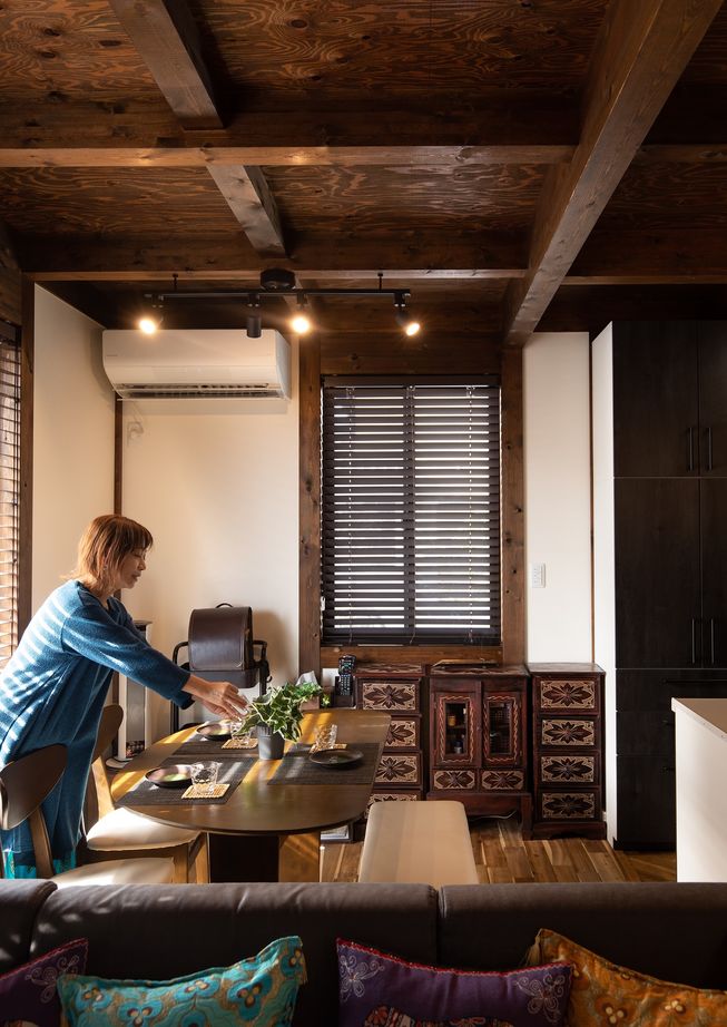 綿半林業 【1000万円台/ひのき/共働き/収納】バリ風インテリアに癒されるアジアンリゾートの家の建築実例画像3