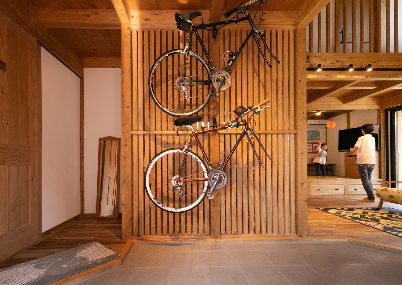 綿半林業 【2000万円台前半/36坪/薪ストーブ/無垢材】家族でおうちキャンプが楽しめる念願の薪ストーブが似合う家の建築実例画像9