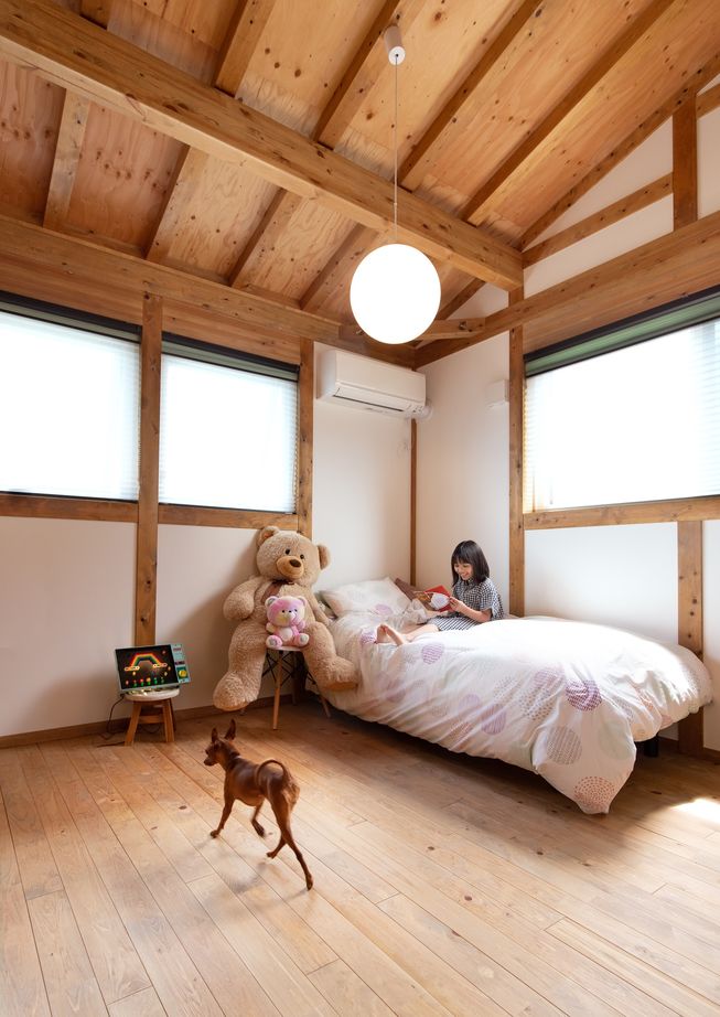 綿半林業 【1800万円台/38坪/ロフト】昭和レトロな家具や小道具がなじむ古民家カフェのような国産ひのきの家の建築実例画像9