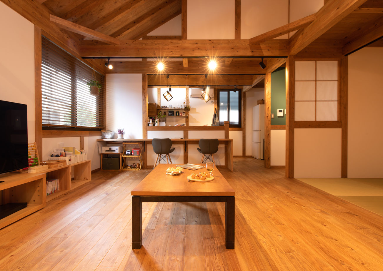 綿半林業 【1668万円/ひのき/動線】子育て&家事ラクとともに将来の暮らしまで考えた1.5階建ての平屋風の建築実例画像4