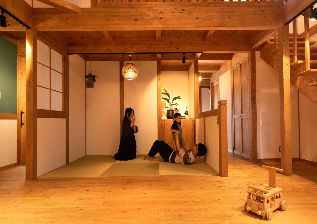 綿半林業 【1668万円/ひのき/動線】子育て&家事ラクとともに将来の暮らしまで考えた1.5階建ての平屋風の建築実例画像6