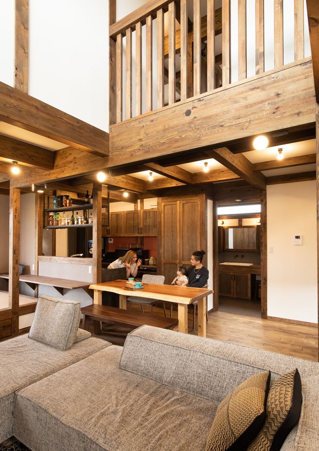 綿半林業 【2050万円/37坪/和風】家族や仲間が集う和風旅館みたいなひのきの家の建築実例画像3