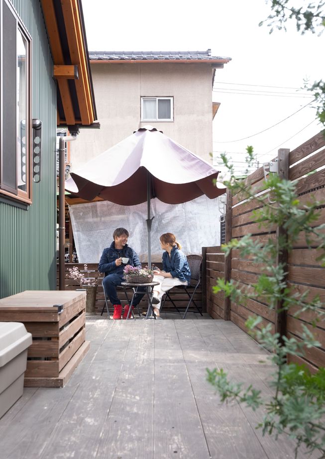 綿半林業 【30坪/土間/仕事部屋】広い土間とアトリエ風キッチンがおしゃれなひのきの家の建築実例画像9