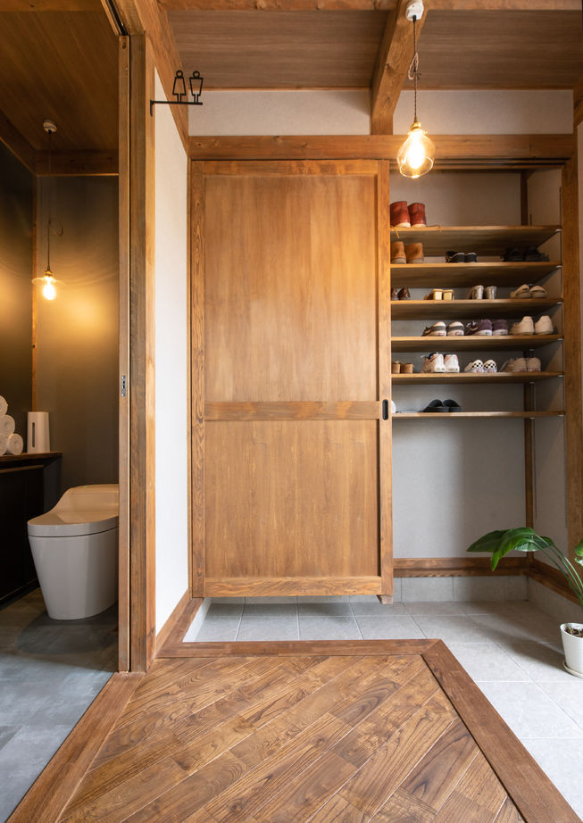 綿半林業 【1900万円台/耐震等級3/ZEH/27.8坪】ダウンフロアリビングやキッチンがお気に入りの快適なひのきの家の建築実例画像9