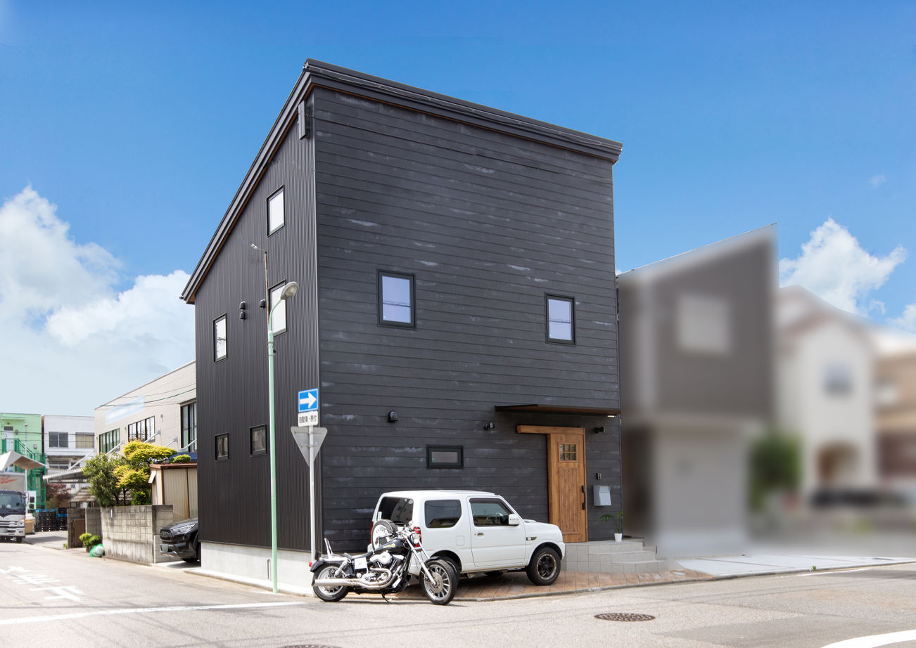 綿半林業 【1900万円台/耐震等級3/ZEH/27.8坪】ダウンフロアリビングやキッチンがお気に入りの快適なひのきの家の建築実例画像10