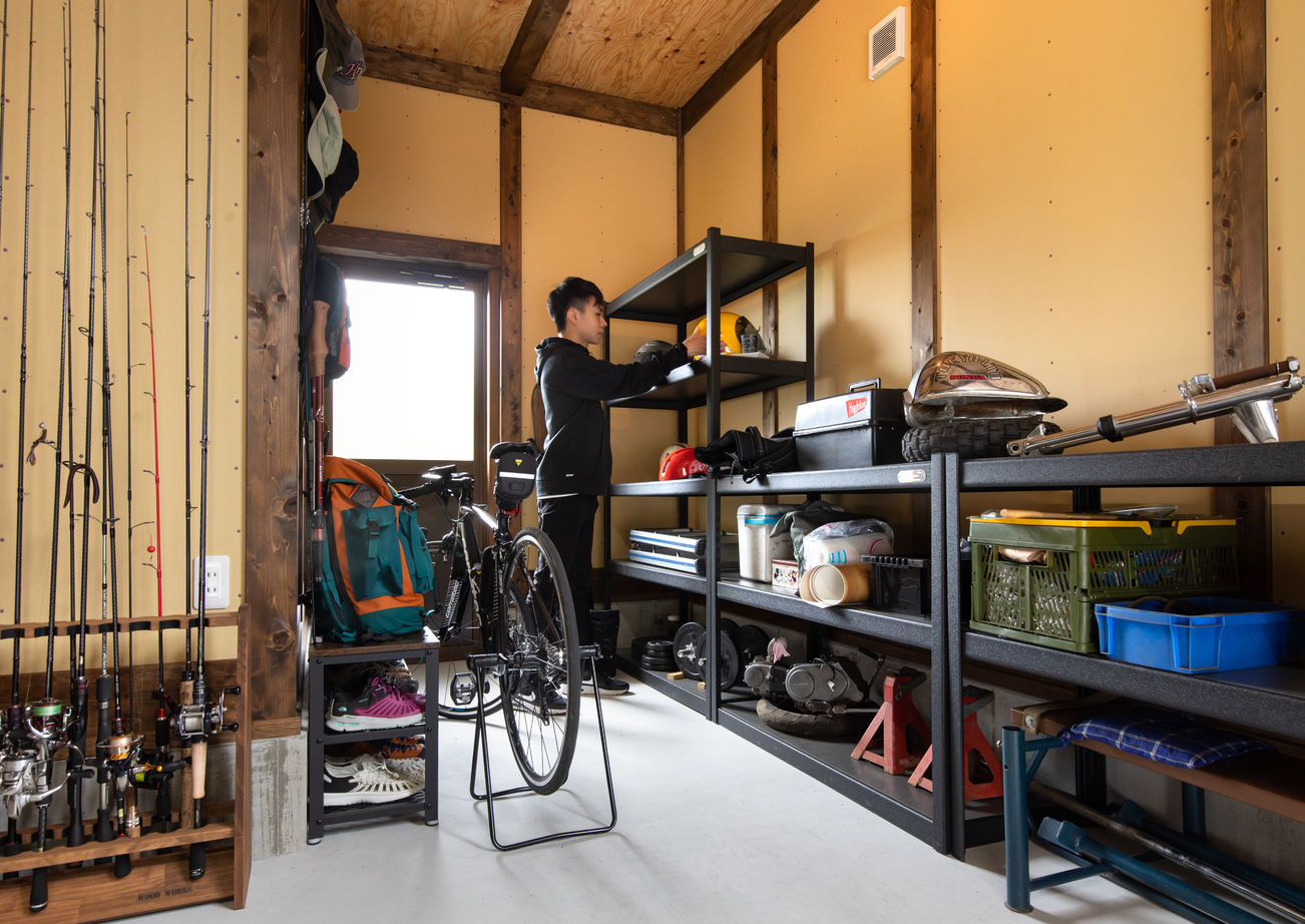 綿半林業 【平屋/1000万円台】趣味を楽しむビルトインガレージのひのきの平屋の建築実例画像8