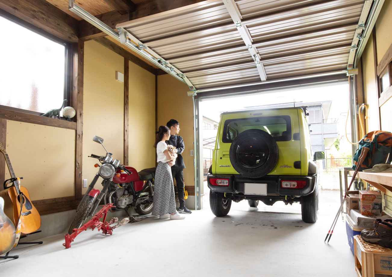 綿半林業 【平屋/1000万円台】趣味を楽しむビルトインガレージのひのきの平屋の建築実例画像9