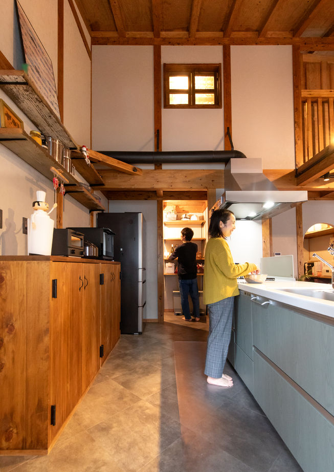 綿半林業 【4000万円/49坪/ひのき/子育て】たっぷり収納と家事ラクを叶えた皆の笑顔が集まる木の家の建築実例画像3