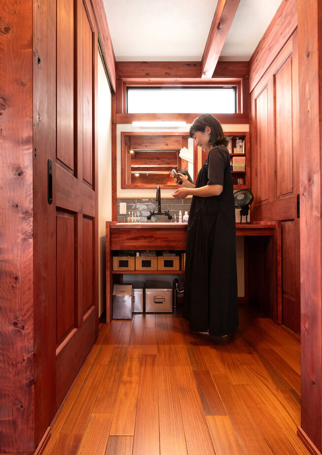 綿半林業 【2500万円台/29坪/ダウンフロアリビング/子育て】家事ラク動線や秘密基地で快適と楽しさが両立した木の家の建築実例画像8