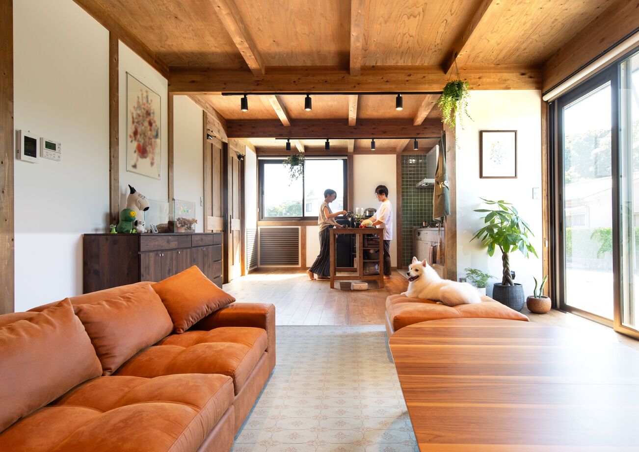 綿半林業 【1000万円台後半/29坪/20代/ペット】好みの趣味空間にする楽しさあふれるひのきの平屋の建築実例画像3