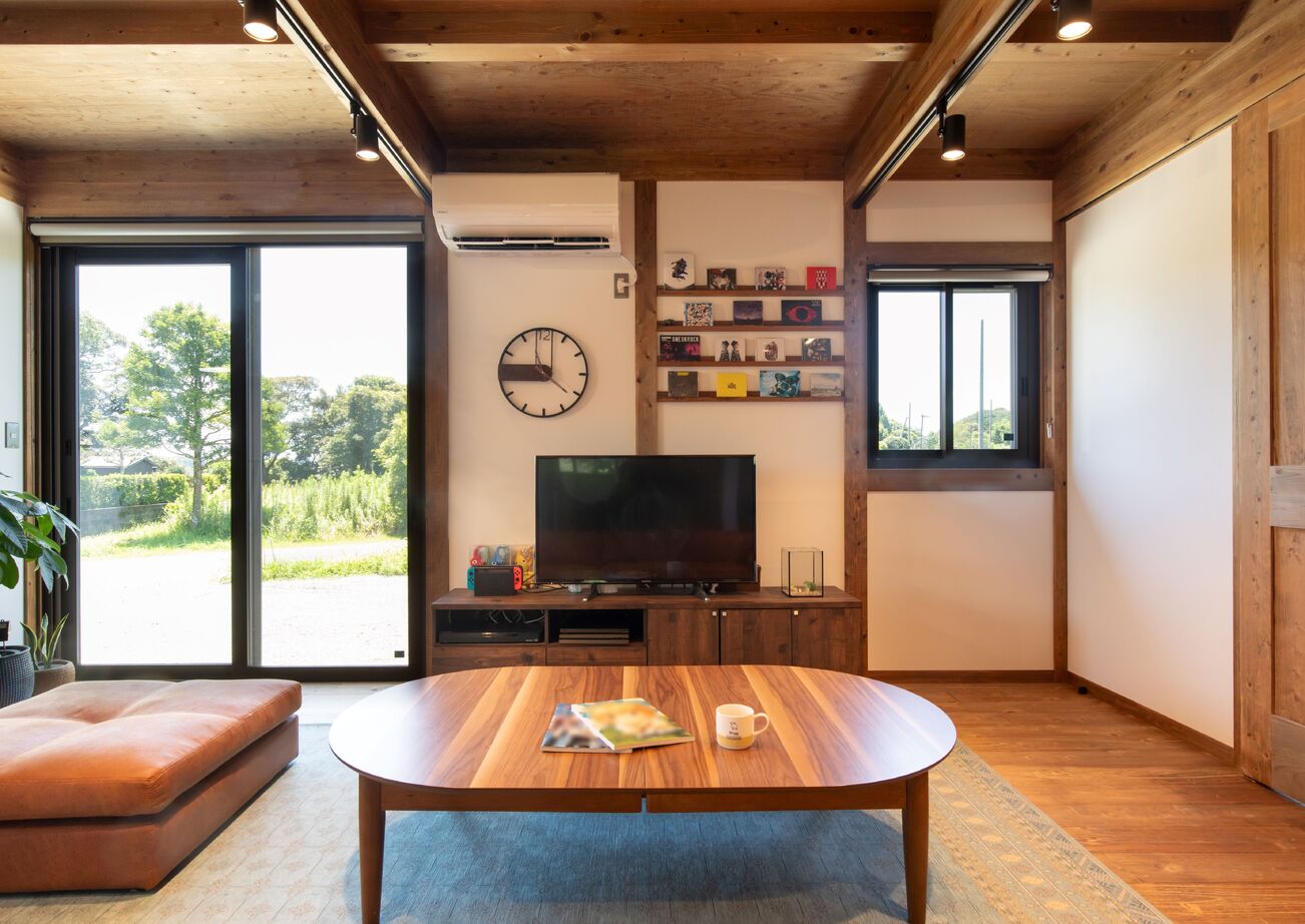 綿半林業 【1000万円台後半/29坪/20代/ペット】好みの趣味空間にする楽しさあふれるひのきの平屋の建築実例画像4