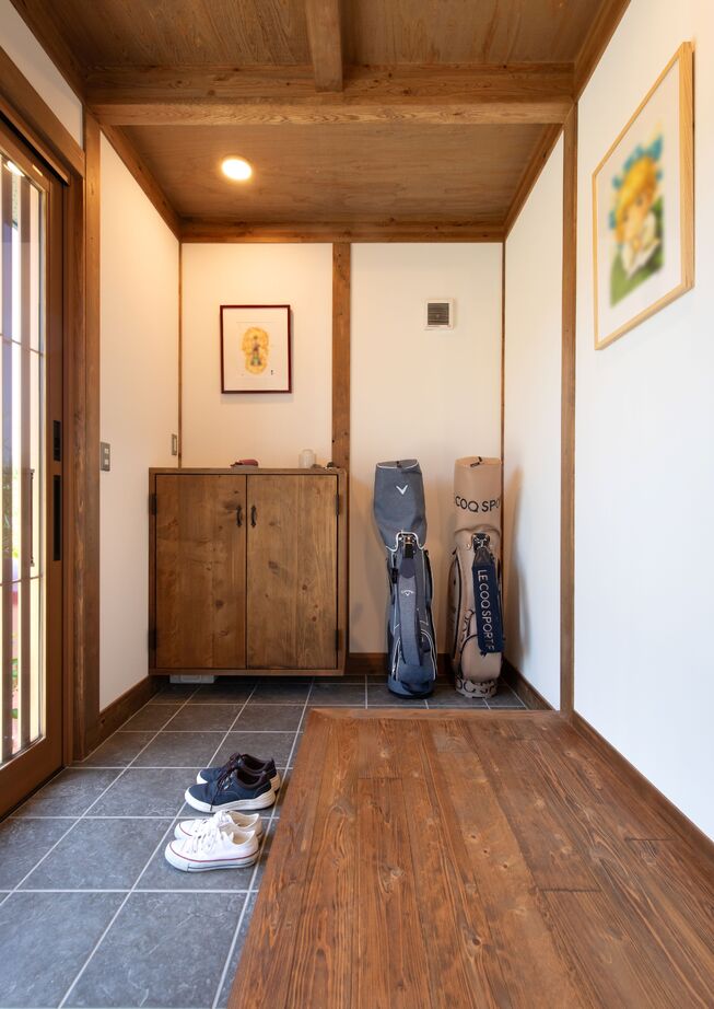 綿半林業 【1000万円台後半/29坪/20代/ペット】好みの趣味空間にする楽しさあふれるひのきの平屋の建築実例画像14