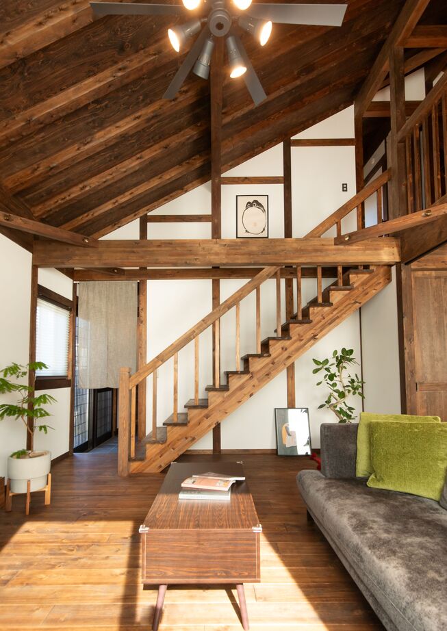 綿半林業 【1724万円/36坪/ひのき/子育て】人を呼ぶのが楽しみになる癒しの古民家風ひのきの家の建築実例画像4