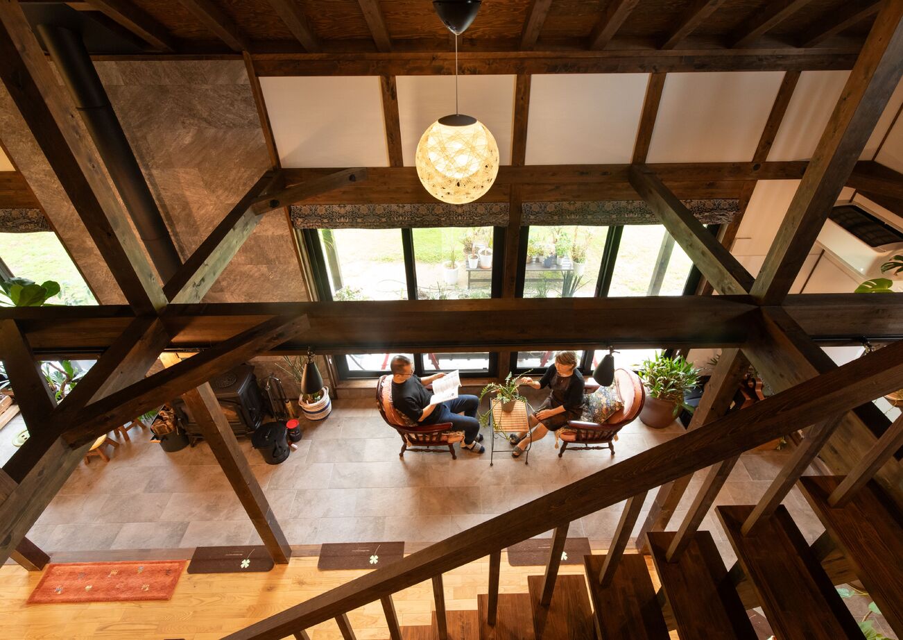 綿半林業 【土間/ペット/薪ストーブ】家族とペットがひとつになる和モダン旅館風ひのきの家の建築実例画像8