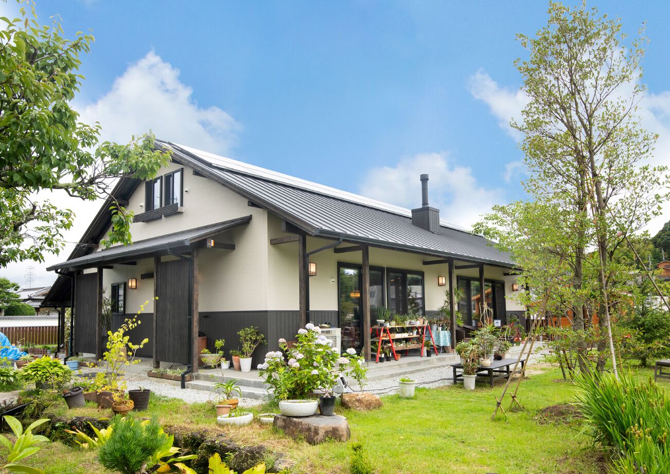 綿半林業 【土間/ペット/薪ストーブ】家族とペットがひとつになる和モダン旅館風ひのきの家の建築実例画像10