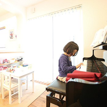 アーキホームライフ ［京都・2000万円台・30坪以上・駐車場有］自然素材をふんだんに使った、ナチュラルテイストの家（間取り）の建築実例画像6