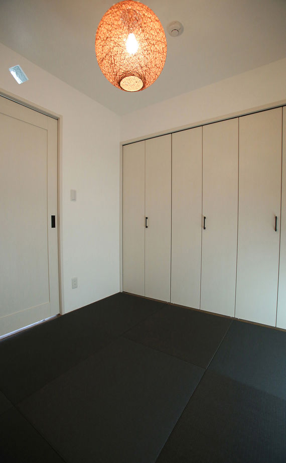 アーキホームライフ ［京都・1000万円台・30坪以下・駐車場有］無垢材、漆喰などをふんだんに使った平屋の実例（間取り有）の建築実例画像16