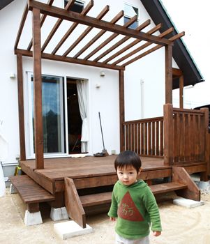 アーキホームライフ ［京都・～2000万円・30坪以下・駐車場有］ウッドデッキ&漆喰と無垢材を使った自然素材の家（間取り有）の建築実例画像10