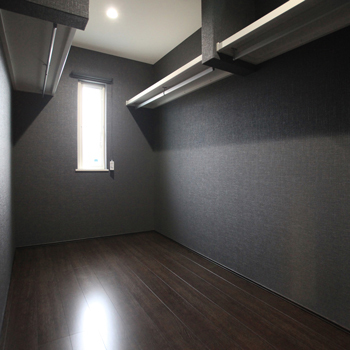 アーキホームライフ ［京都・2000万円台・30坪以下・駐車場有］スキップフロアの広々リビングをローコストで実現（間取り有）の建築実例画像6