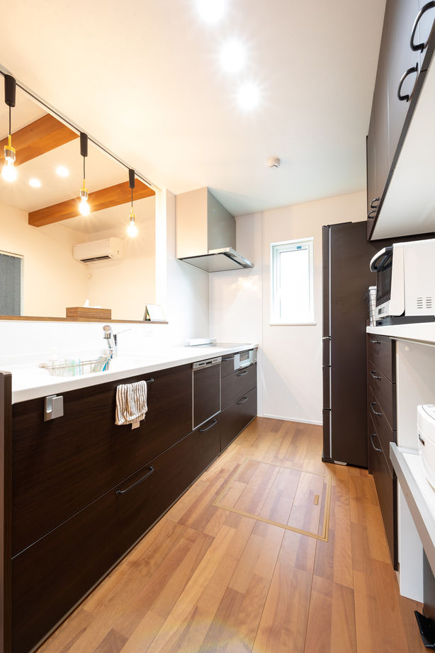 アーキホームライフ ［京都・1000万円台・30坪以下・駐車場有］狭小でも大きな吹抜けを実現した開放感のある家（間取り有）の建築実例画像4