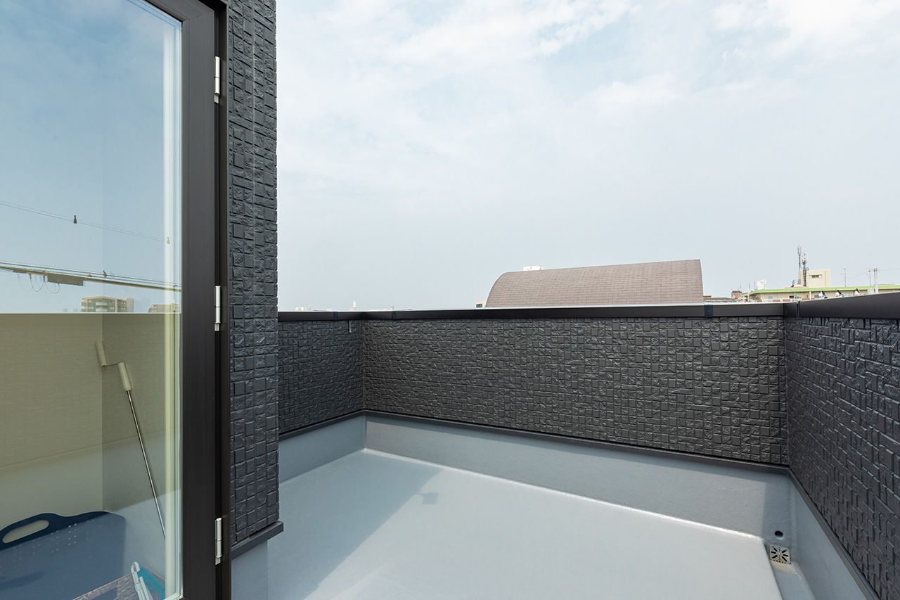 アーキホームライフ 【狭小地/3階建て/ビルトインガレージ/大阪】15坪の敷地を効率的に活用。2階LDKで明るく開放的な暮らしの建築実例画像9