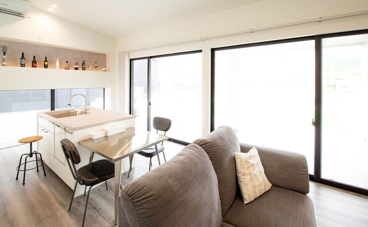 アーキホームライフ ［大阪・1000万円台・30坪以下・駐車場有］大阪1000万円台で25坪ながら広々開放感の平屋の実例（間取り有）の建築実例画像3