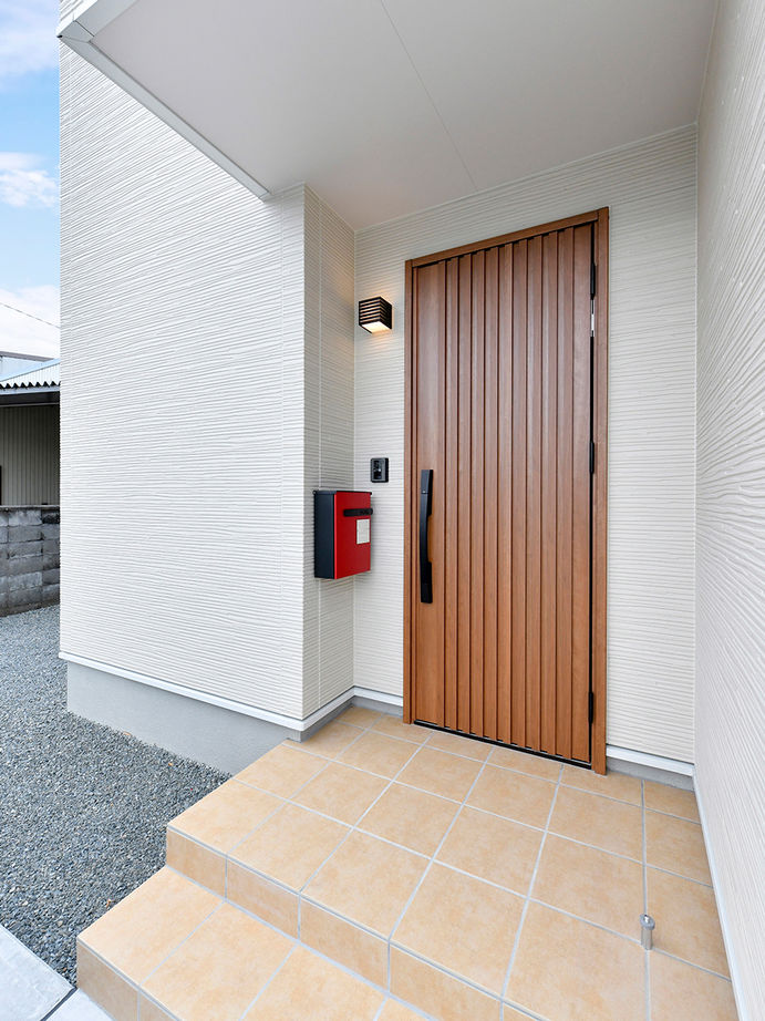 アーキホームライフ ［大阪・～2000万円・30坪以下・駐車場有］コンパクトな敷地に収納たっぷりの実例（間取り有）の建築実例画像2