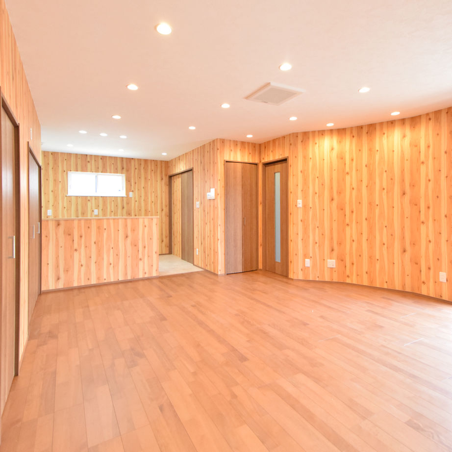 アーキホームライフ ［大阪・2000万円台・駐車場有］木目の外観に片流れの屋根がかっこいい2000万円台の二世帯住宅（間取り有）の建築実例画像3