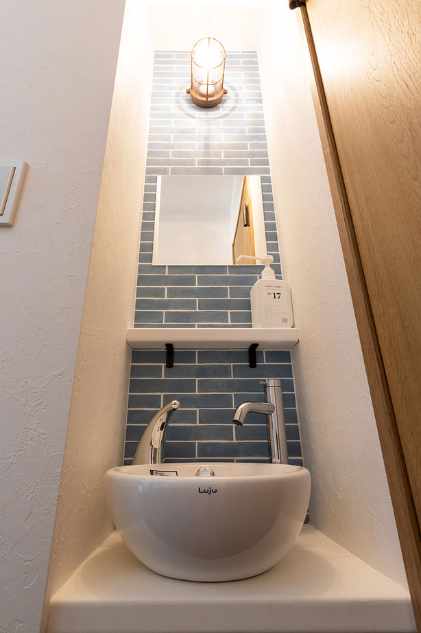 アーキホームライフ 【大阪・2000万円台・駐車場有】金属サイディングが映えるカリフォルニアテイストの住まい（間取り有）の建築実例画像7