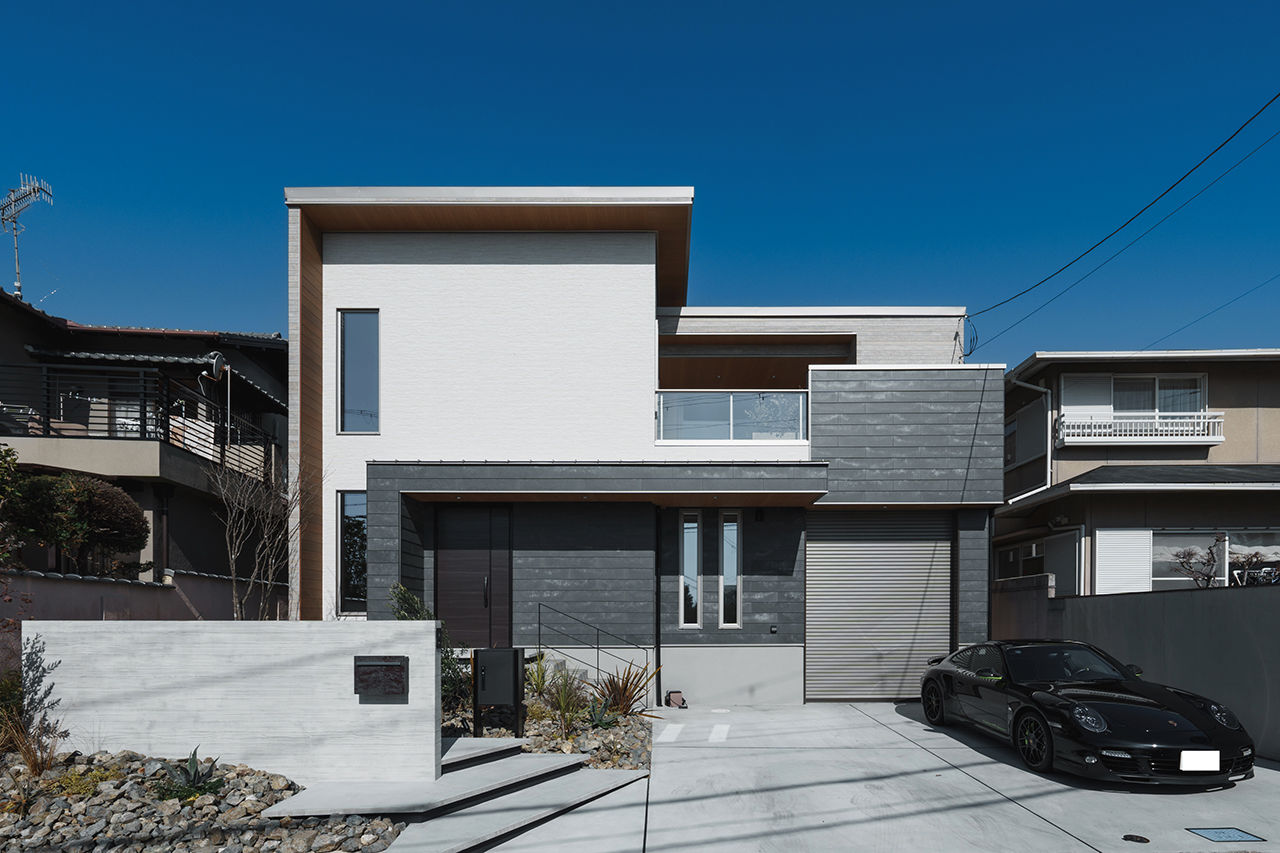 アーキホームライフ 【インナーガレージ・間接照明・パッシブ】光たっぷりの2階LDK。ホテルライクな空間でおしゃれに暮らすの建築実例画像