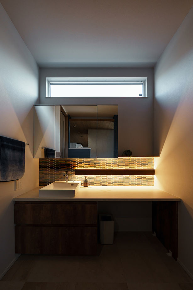 アーキホームライフ 【インナーガレージ・間接照明・パッシブ】光たっぷりの2階LDK。ホテルライクな空間でおしゃれに暮らすの建築実例画像9