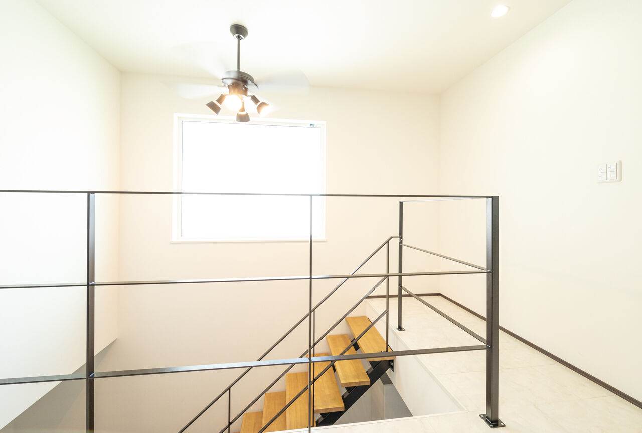 アーキホームライフ ［兵庫・2000万円台・31坪・駐車場有］2階リビングのビルトインガレージのあるお家（間取り有）の建築実例画像8