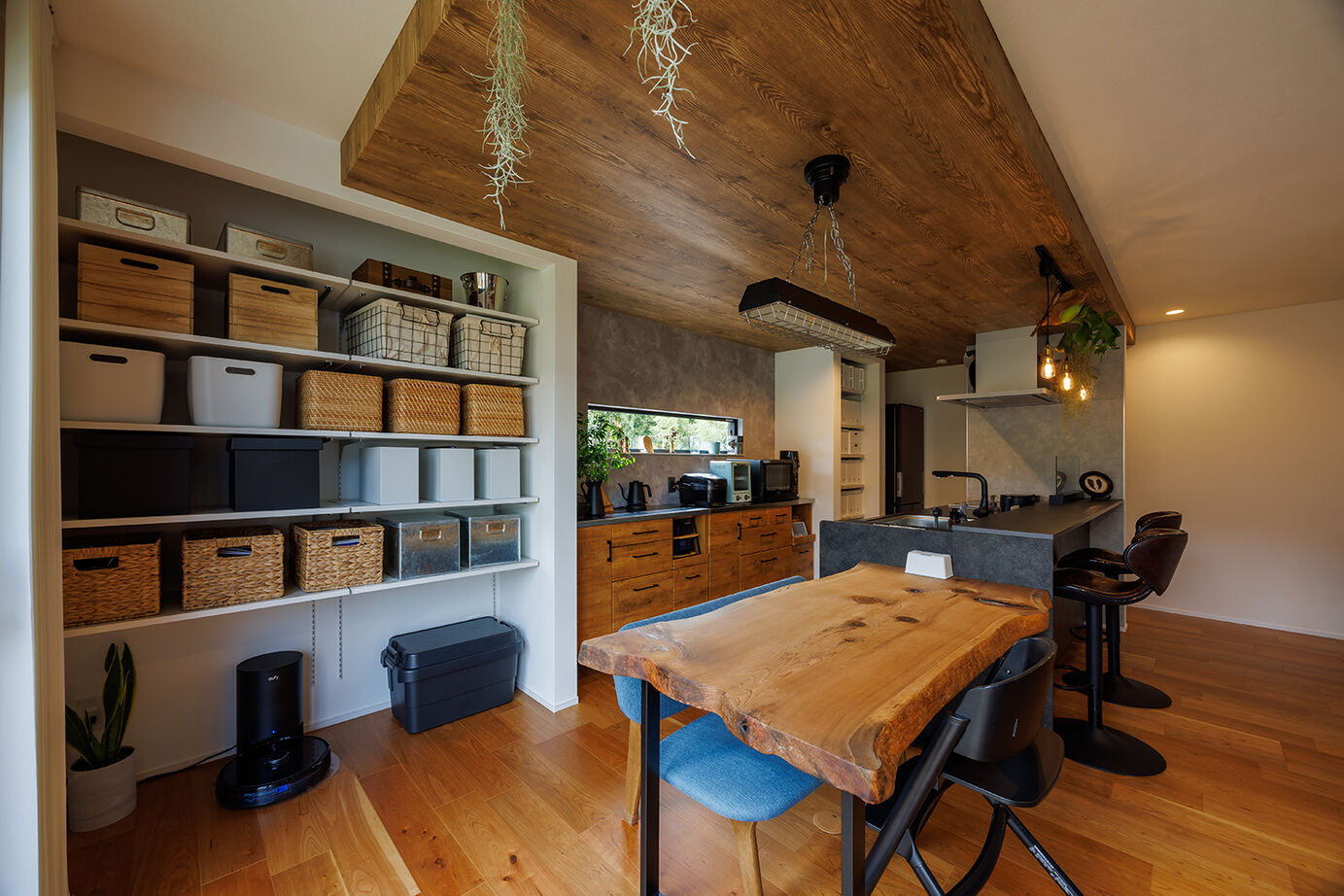 アーキホームライフ 【平屋・家事ラク・回遊動線】秘密基地のような「ヌック」が楽しい広々LDK。子育て家族のおしゃれな家の建築実例画像6